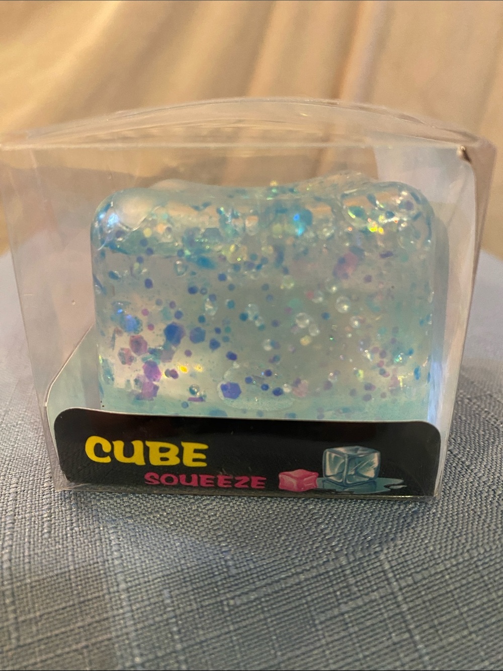Cube Squeeze Glitter Cube - Light Blue